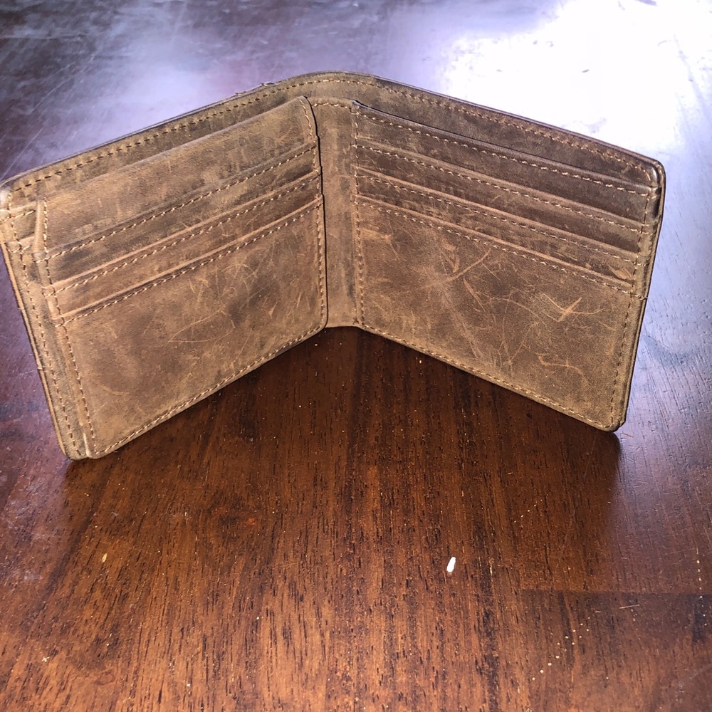 🦇🧛 Men's Vatan Leather Bi-Fold Wallet